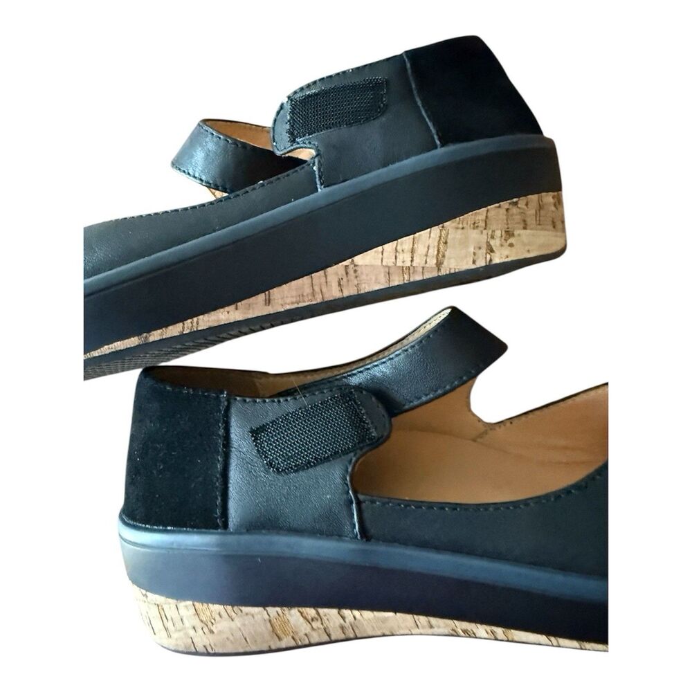 Soleni Marie Orthotic Mary Jane Style Womens Size 8.5 Black Leather Wedge Flats - Picture 6 of 14
